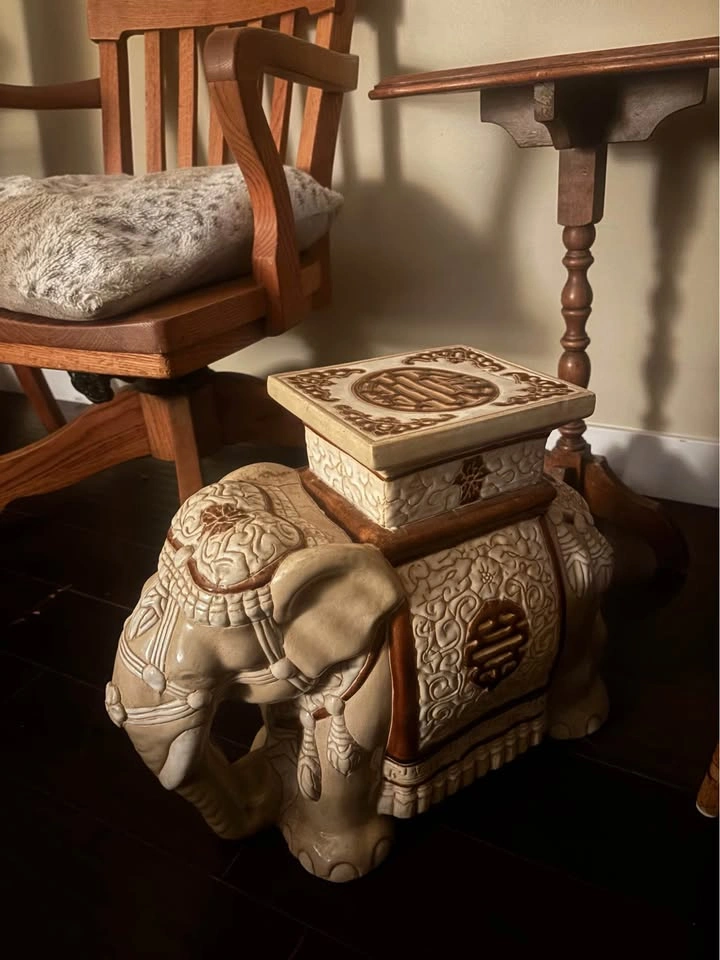 XL Vintage Ceramic Elephant Garden Stool / Plant Stand - photo 3