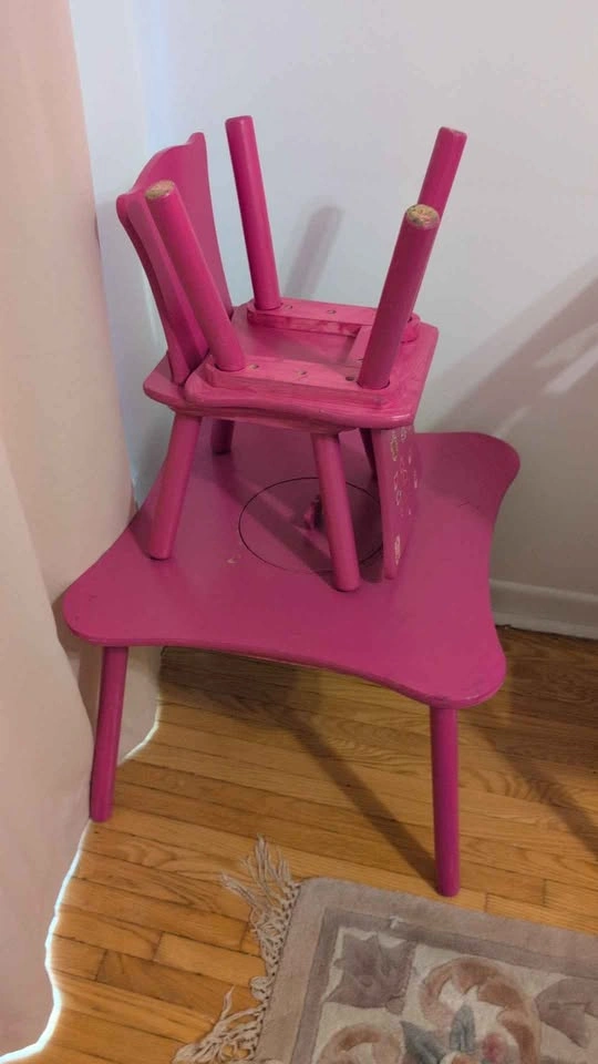 Little kids table set - photo 2
