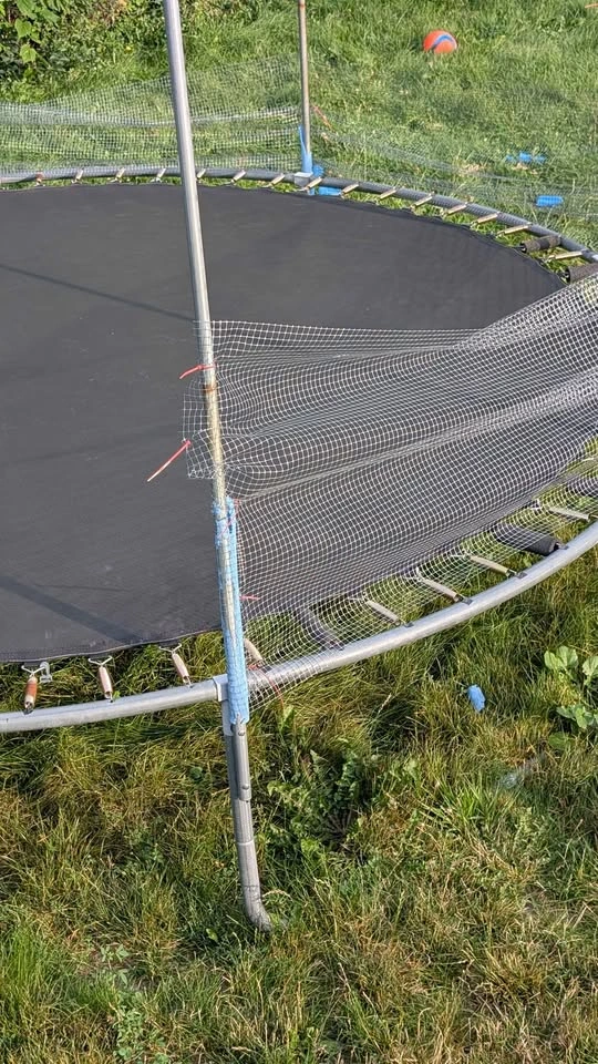 Large Trampoline - photo 2