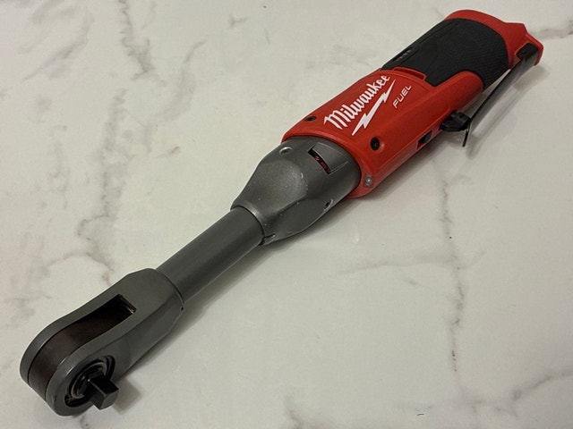 MILWAUKEE 3/8" Extended Reach Ratchet