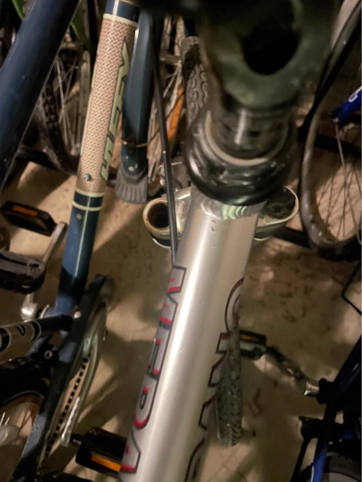 Schwinn Merano 18-Speed Bike – Medium - photo 3