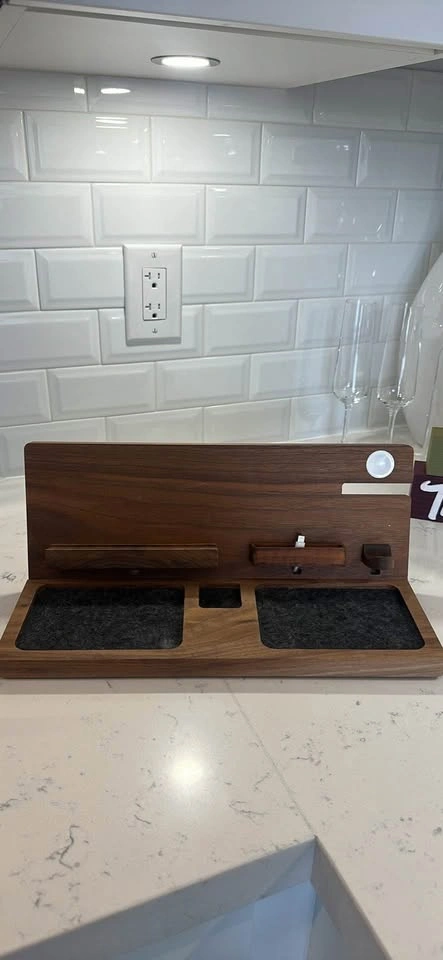 Baytree iPad Workstation & Charging Dock (Walnut) - photo 4