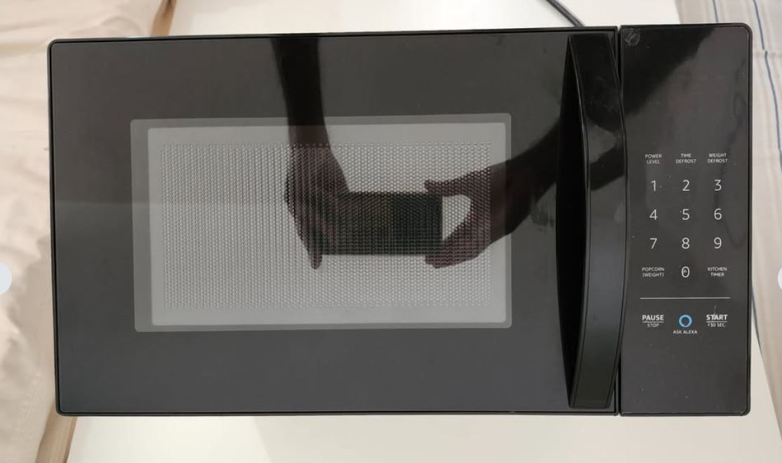 Microwave AmazonBasics Black 17.3" W x 10.1" H x 14.1" D