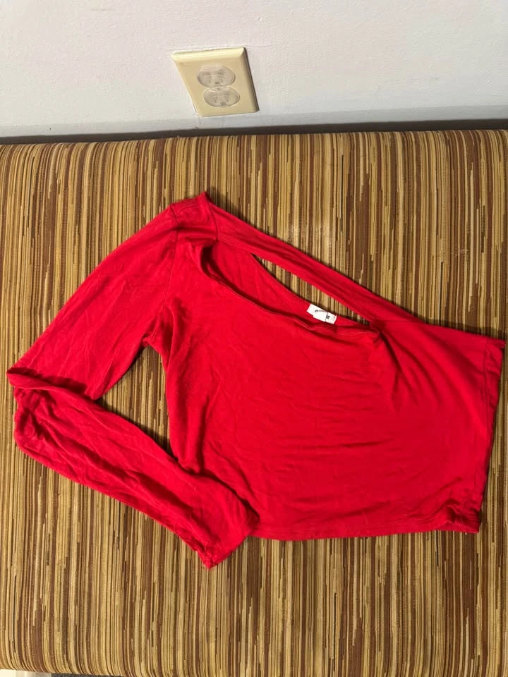 CLOSET CLEANOUT - woman's clothes - photo 4