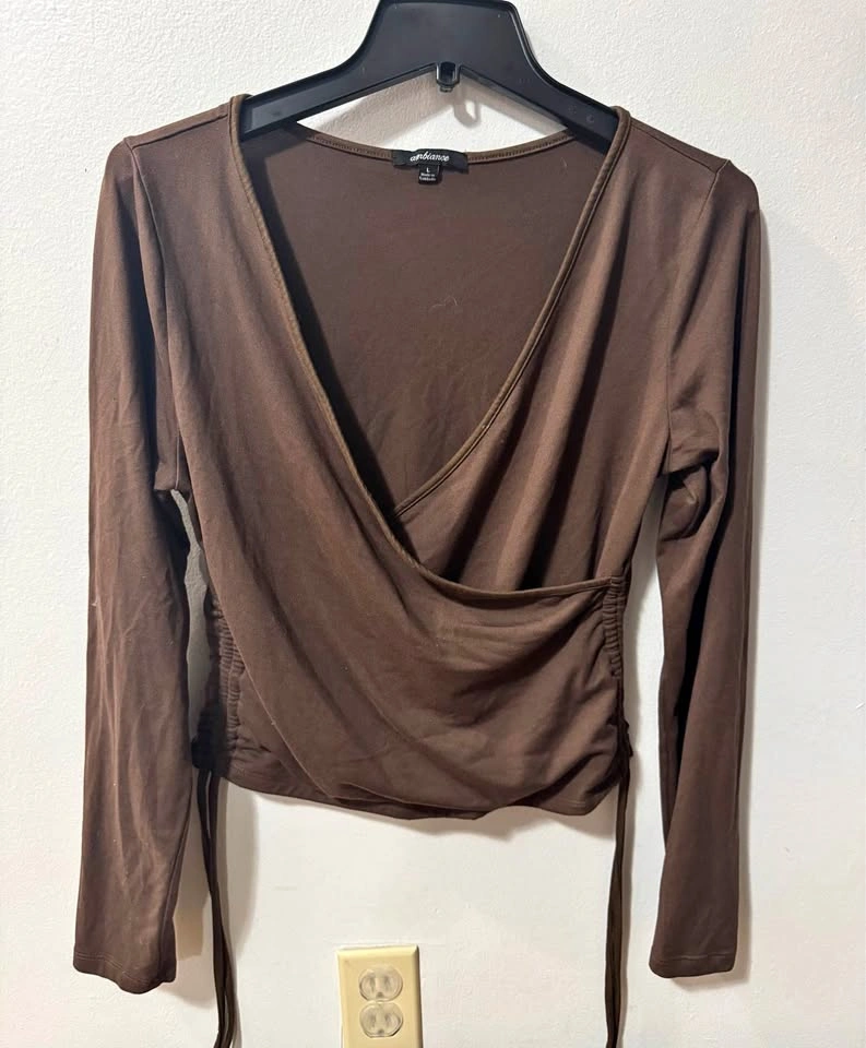 CLOSET CLEANOUT - woman's clothes