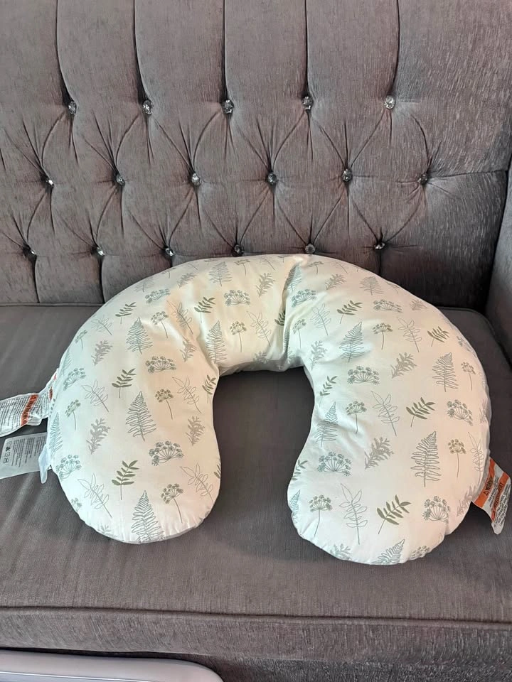 Koala Baby Breastfeeding pillow