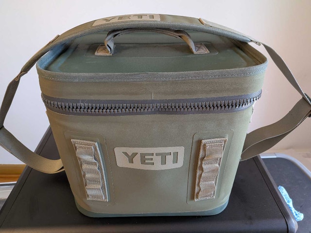 Yeti Hopper Flip 12 Cooler