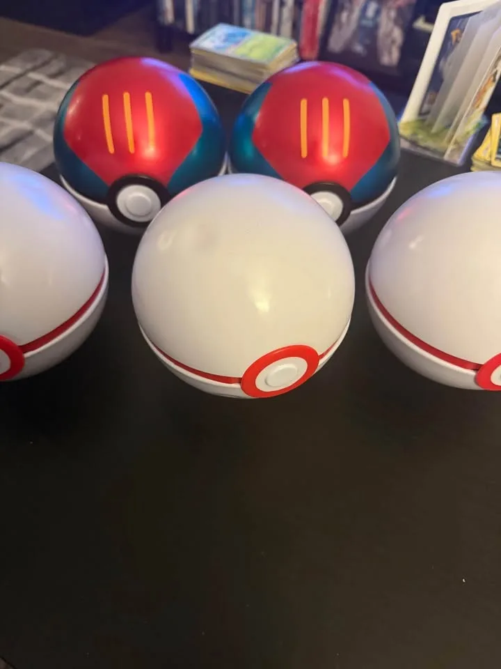 Pokémon cards for sale image indicator(3)