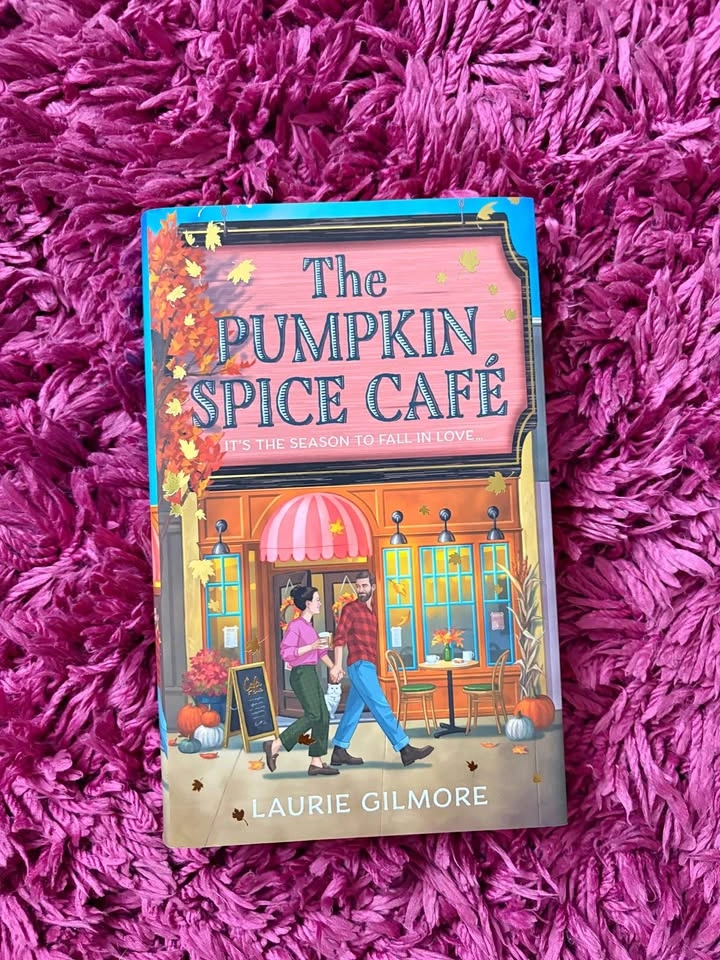 The Pumpkin Spice Café by Laurie Gilmore