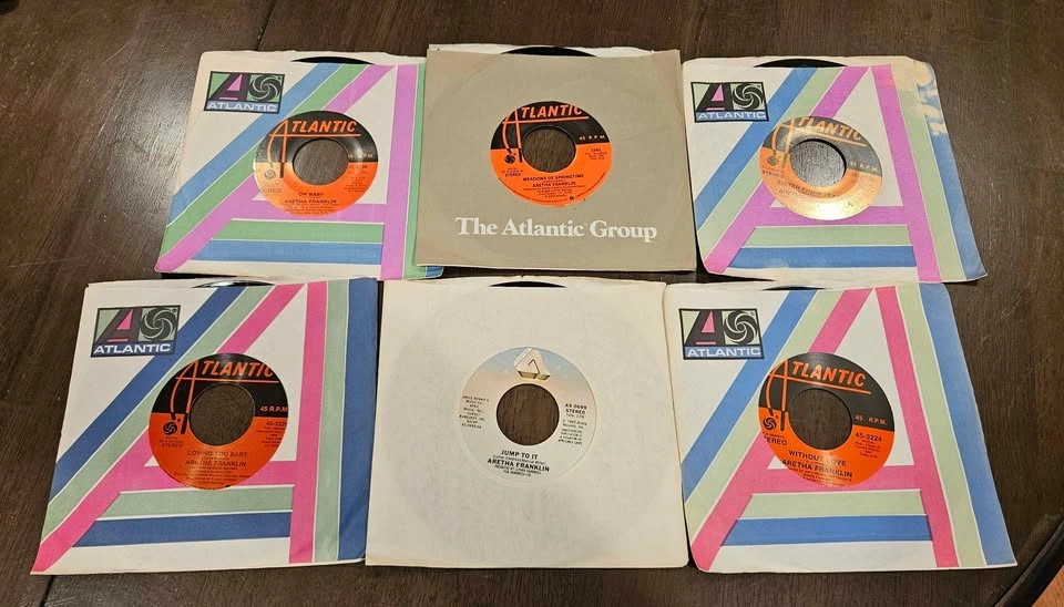 Aretha Franklin 45 rpm 7" Vinyl Singles Atlantic Records 6 total - photo 2