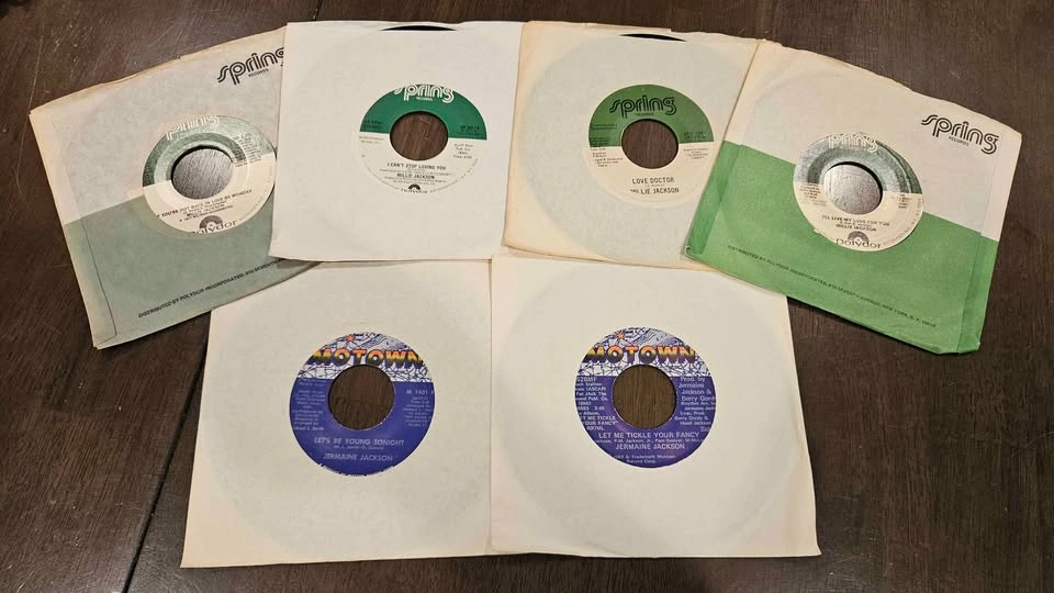 Jacksons Records Jermaine and Millie Jackson Motown 45 RPM - photo 3