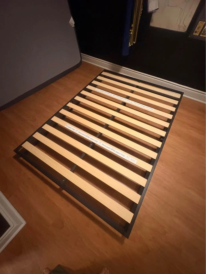 Bed frame - photo 2