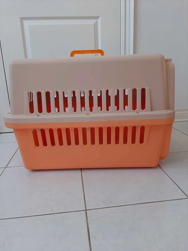 NEW New Orange and Beige Plastic Pet Carrier - photo 3