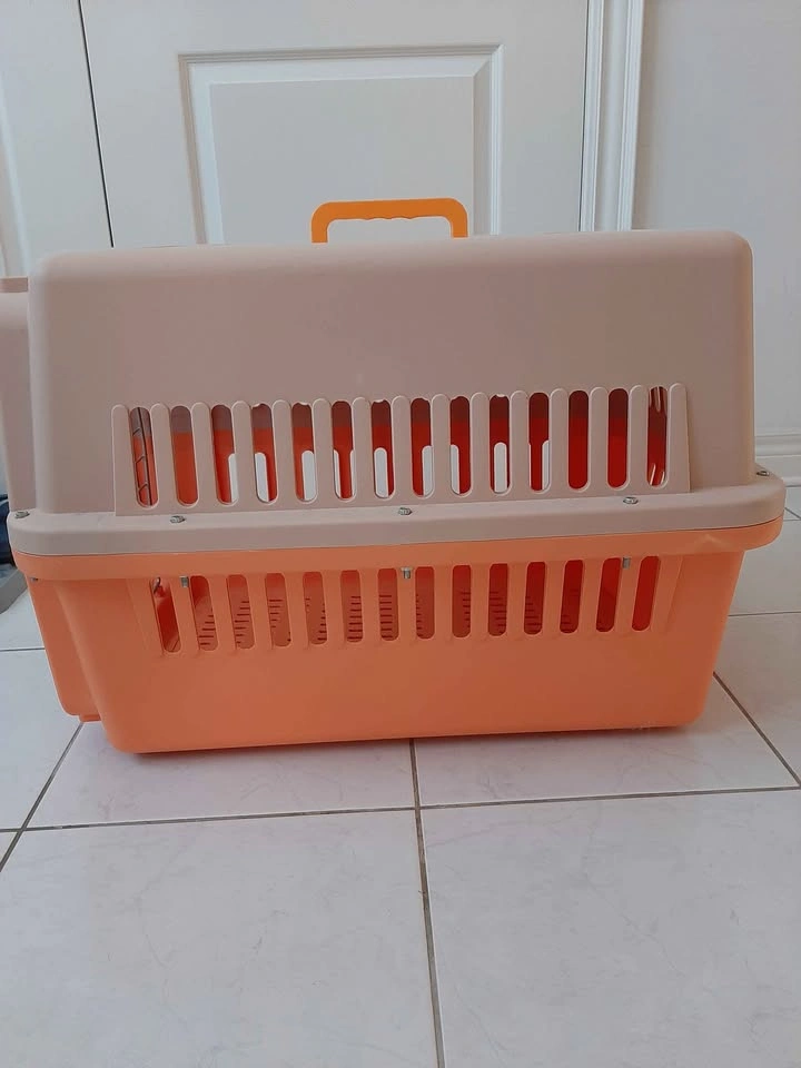 NEW New Orange and Beige Plastic Pet Carrier - photo 5