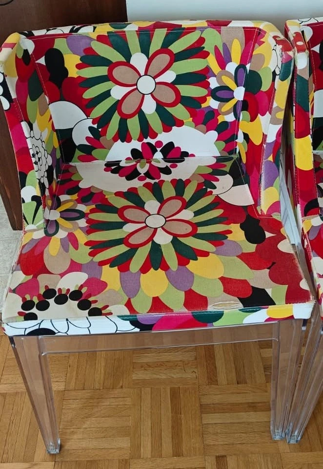 Set of 4 Flower Printed Upholstered Dining Chairs & Table - photo 2