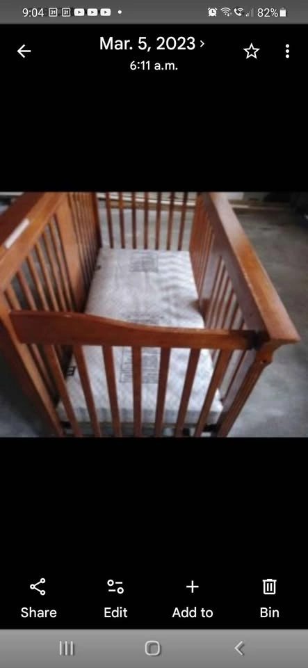 Solid Wood Baby Crib - photo 2