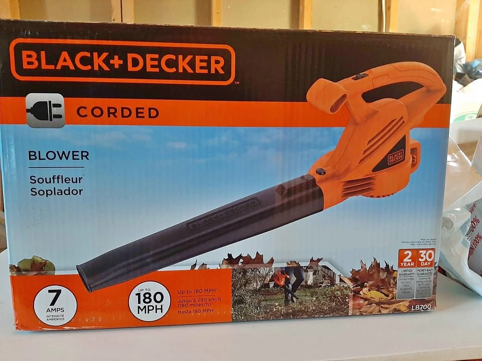 Black + Decker Blower