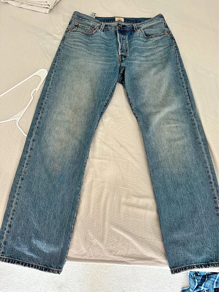 Levi’s Wide Leg Jeans size 32,32