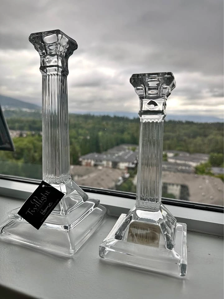 Pair of Elegant Crystal Glass Candlestick Holders ✨