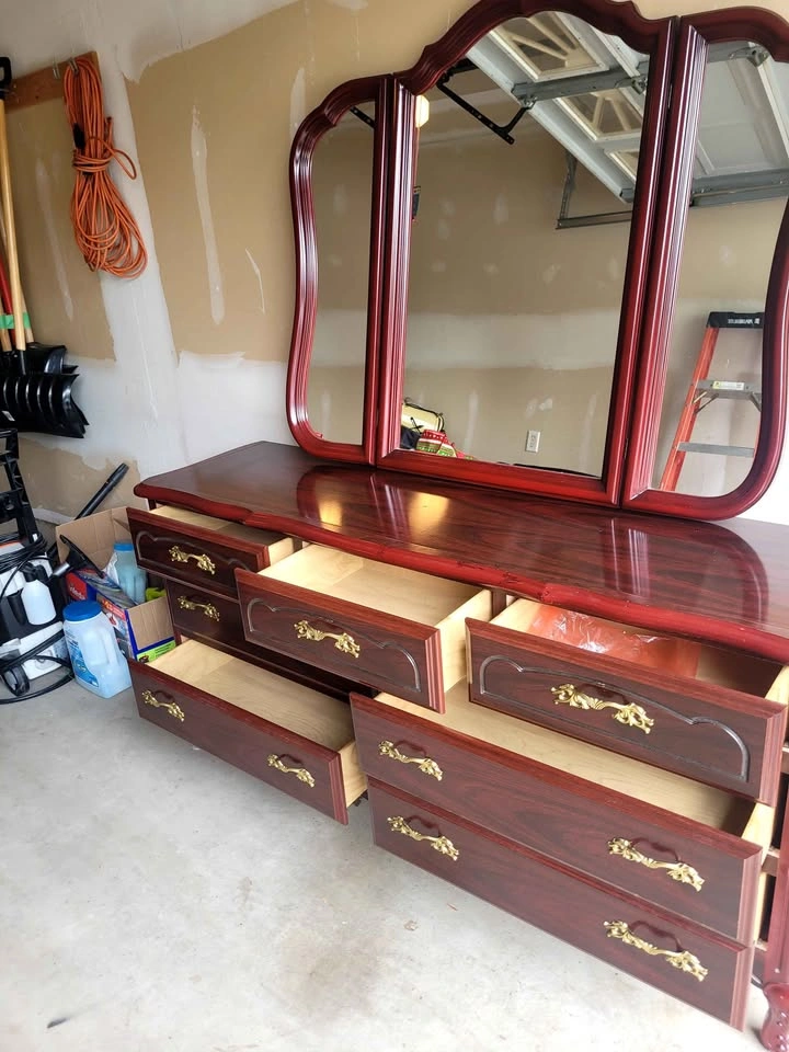 Solid Wood Chest of Drawers with Vanity Mirror - photo 2