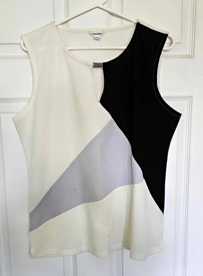 CALVIN KLEIN Geometric Colorblock Keyhole Sleeveless Top - Size