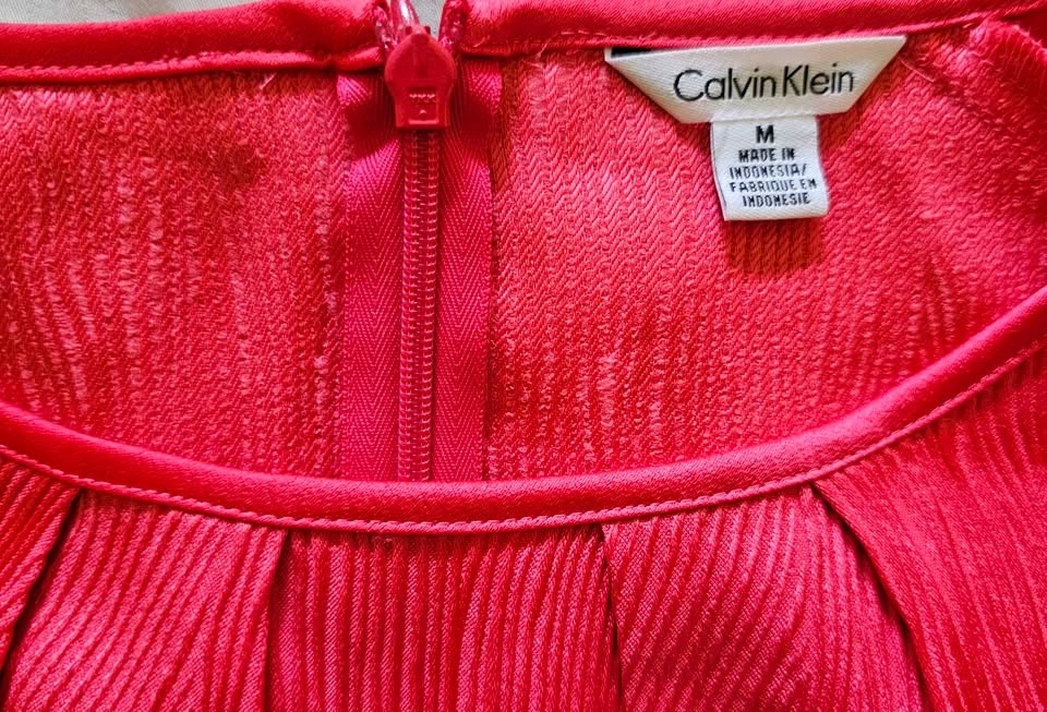 Brand New CALVIN KLEIN Coral Red Textured Blouse - Size M - photo 3
