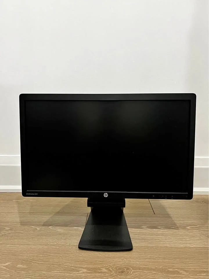 HP 22” Rotating Computer Monitor/Screen thumbnail