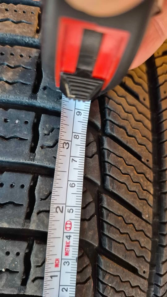 Michelin X-Ice 225/60R17 Winter Tire on Steel Rim - photo 3