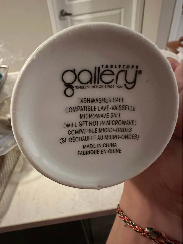 Moving sale: 8-piece tea or coffee cup set - photo 4