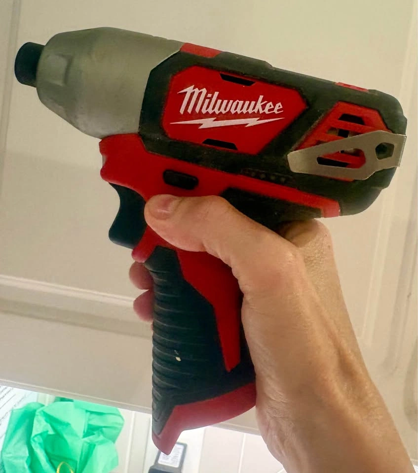 Milwaukee Cordless Drill + Ryobi 95-Piece Drill/Driver Set - photo 2