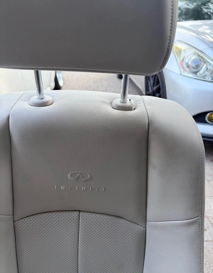 G37x front seats - photo 2