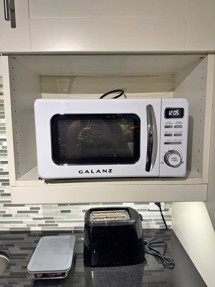 Brand New Microwave