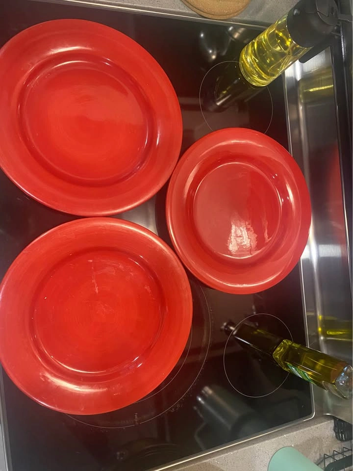 Tabletops Gallery Avellino Red Dinner Plates - photo 3