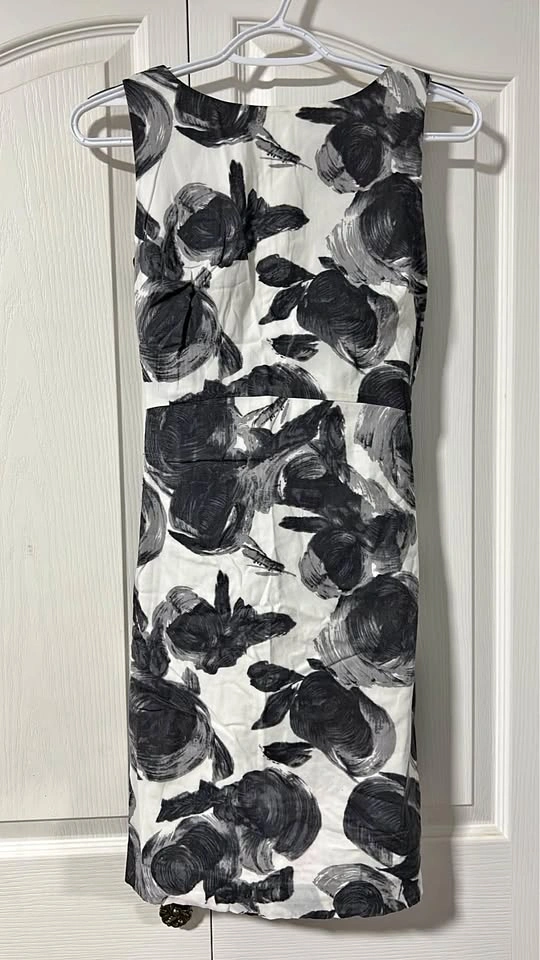 Ann Taylor Black/White Floral Dress