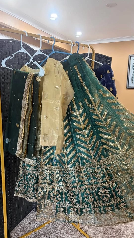 Mehndi lehnga - photo 3