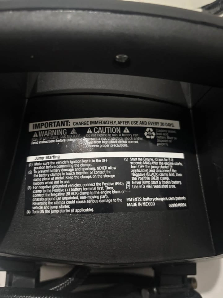 Schumacher Jump Starter With Built in Compressor - photo 2