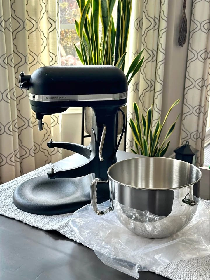 KitchenAid Professional 5 Plus Stand Mixer