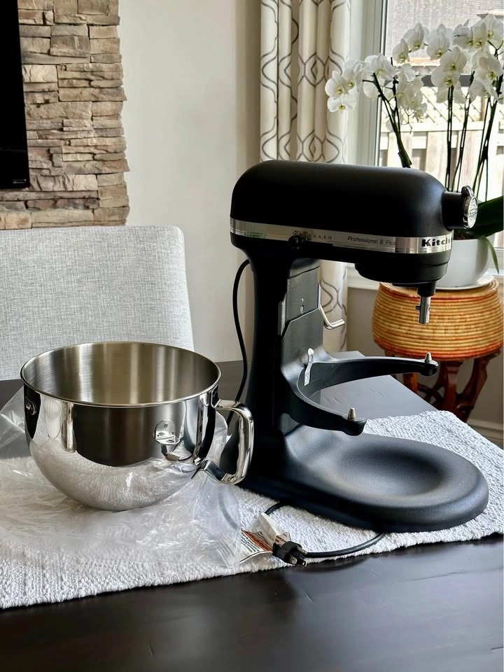 KitchenAid Professional 5 Plus Stand Mixer - photo 2