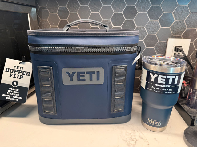 Yeti Hopper Flip 8