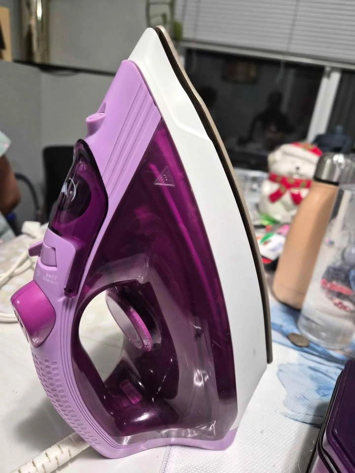 T-fal Steam Essential Plus Iron - photo 2