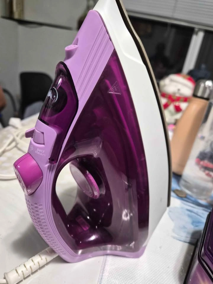 T-fal Steam Essential Plus Iron - photo 3