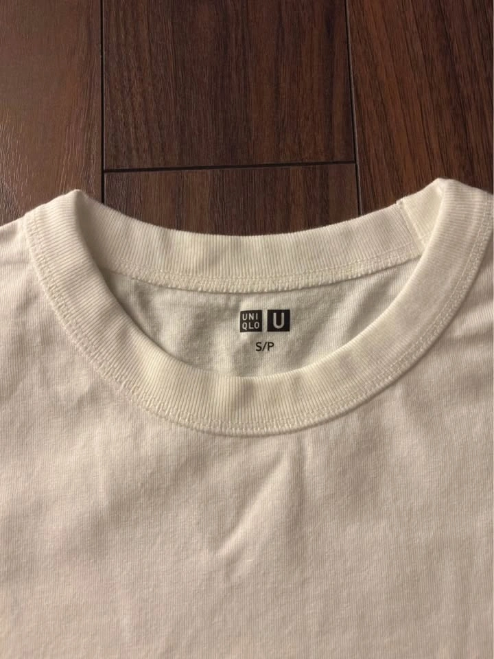 Uniqlo white tshirt-S - photo 2