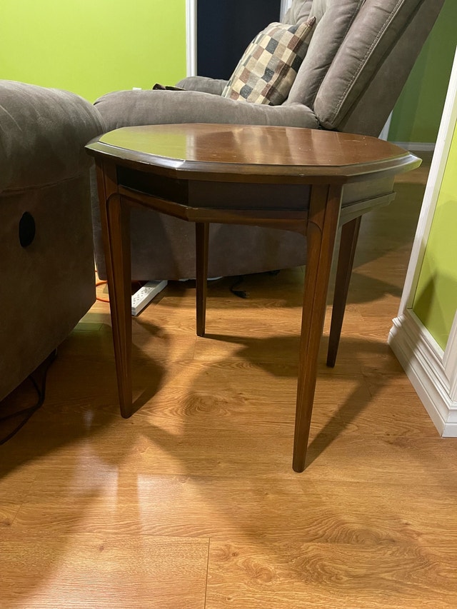Coffee Table and End Table - photo 4