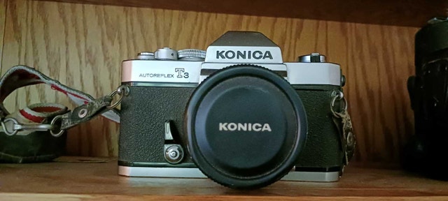 KONICA AutoReflex T3 with 3 Lenses