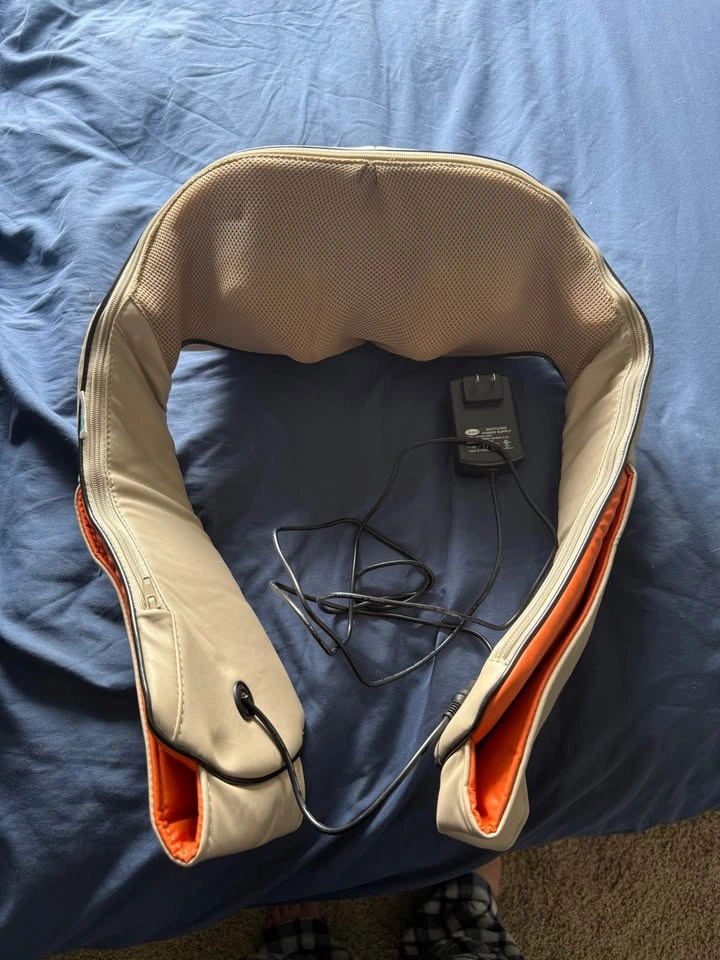 Quantum Neck & Shoulder Pro Massager - photo 2