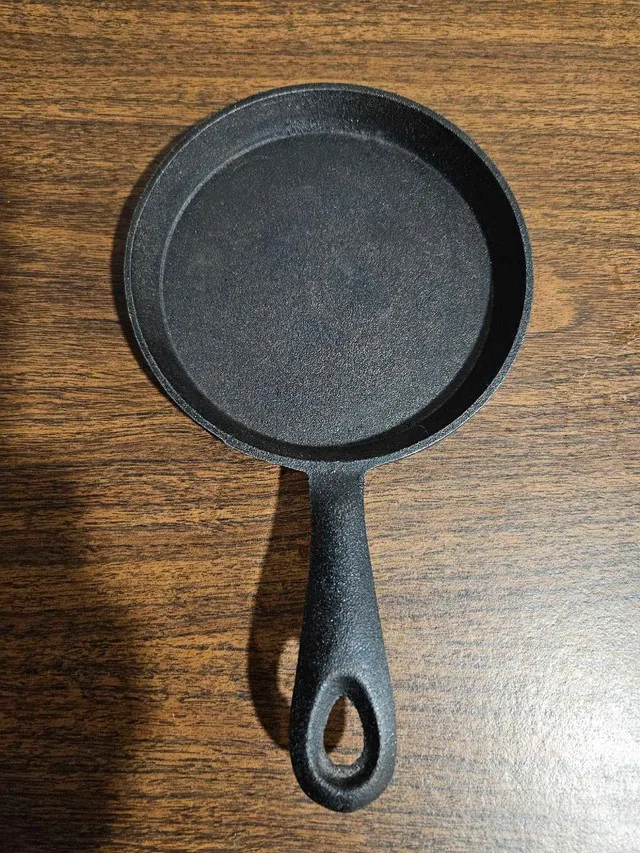 Cast Iron Skillet thumbnail
