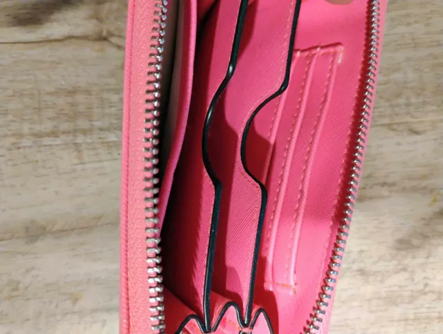 Pink Wallet thumbnail