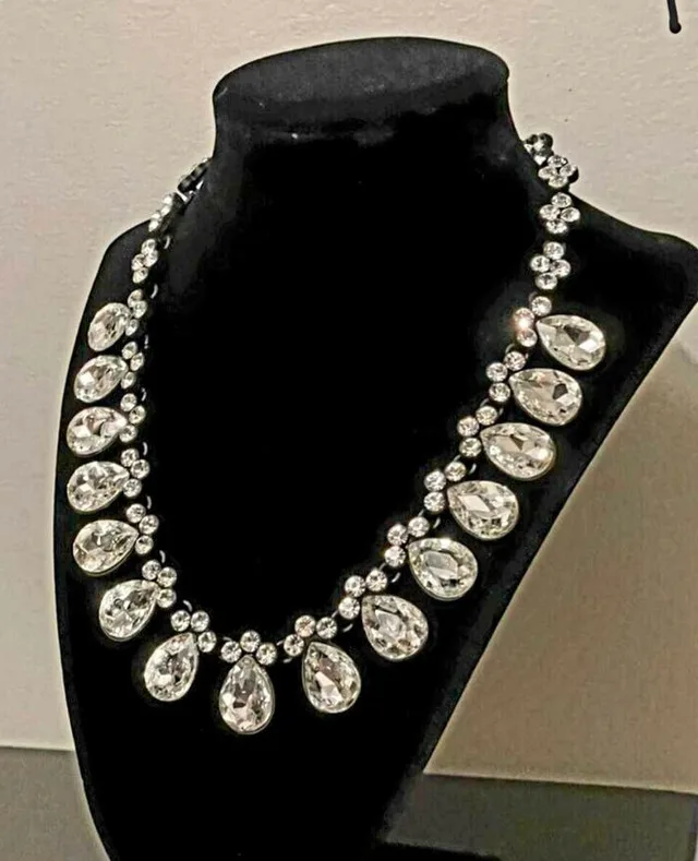 Crystal Necklace thumbnail