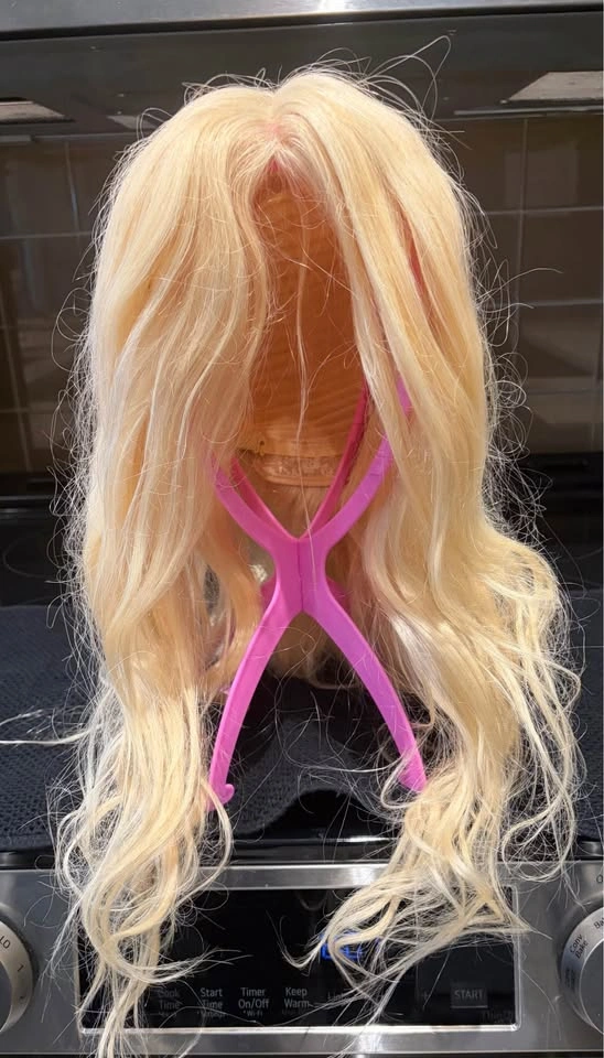 18” Blonde Human Hair Wig, Curly Brand New! - photo 3