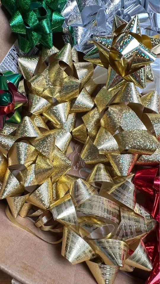 Assorted Christmas Gift Bows and Ribbon - photo 2